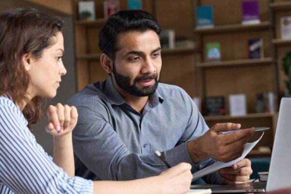 Identifying the Right Times to be Guided by Professional Advice