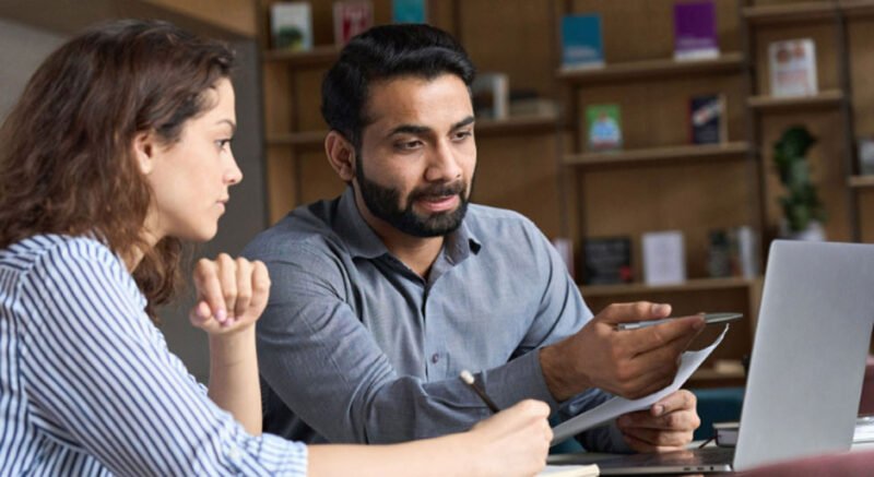 Identifying the Right Times to be Guided by Professional Advice