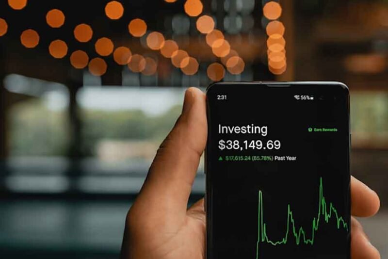 How to Create Reliable Income from Investments in 2025